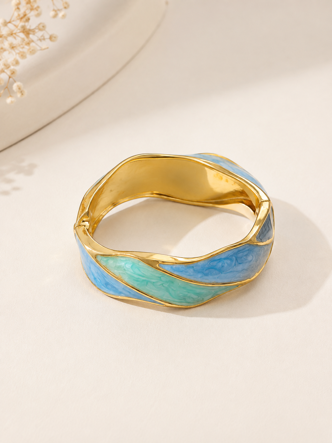 Ocean Eyes Teal Swirl Wide Enamel Bangle – Gold-Plated Alloy Colour-Block Enamel