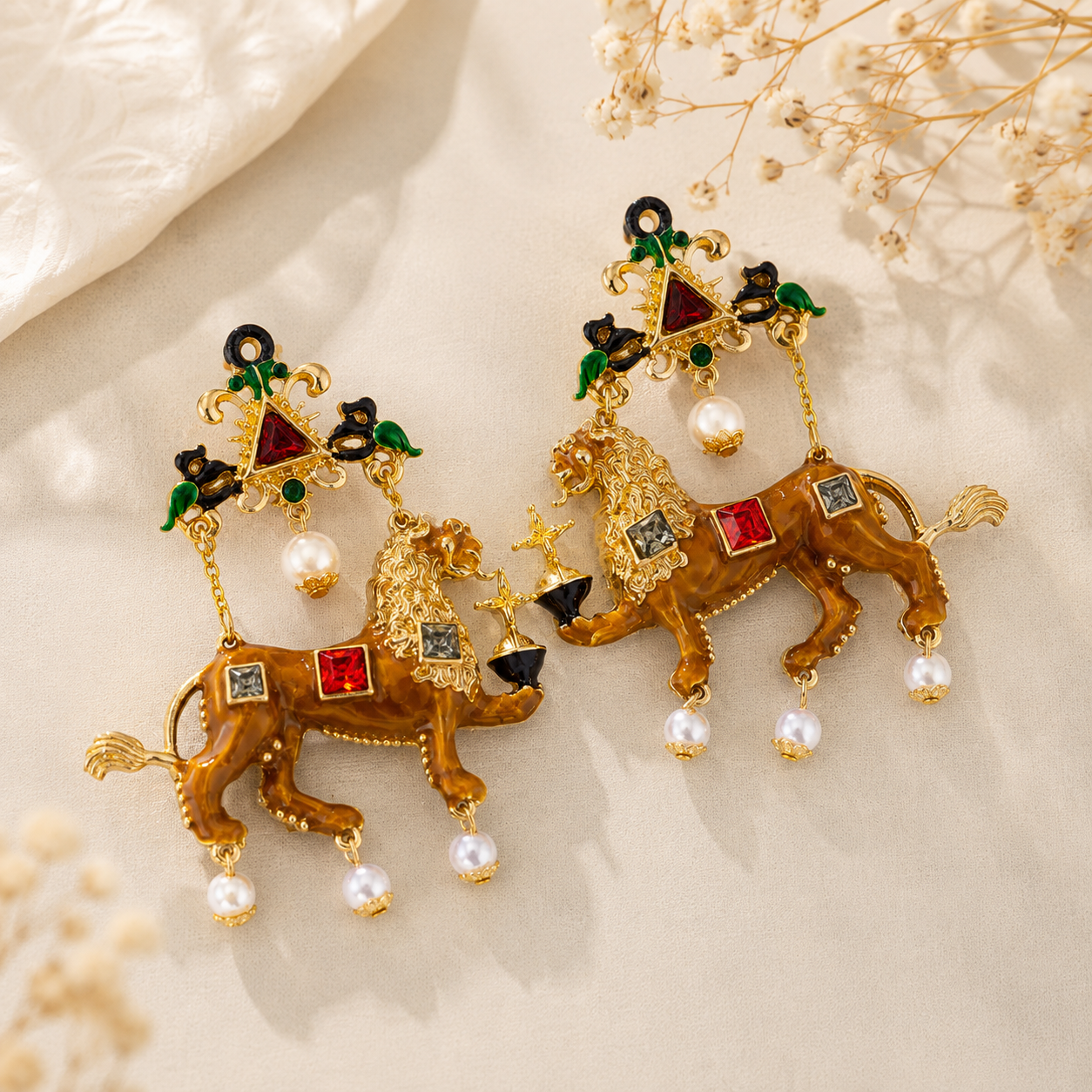 Main Character Lion Pearl Earrings