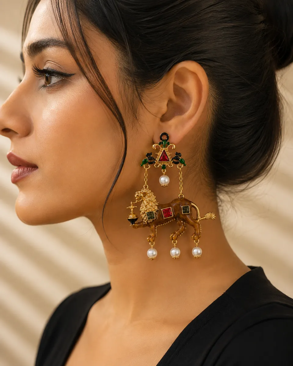 Main Character Lion Pearl Earrings