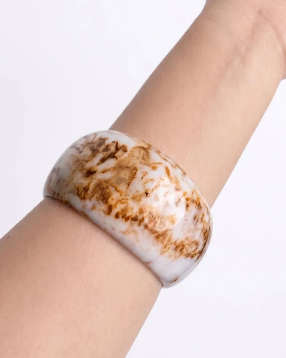 Ivory Round Resin Bangle